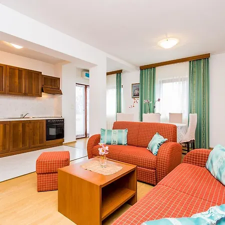 Apartment Lavanda 2