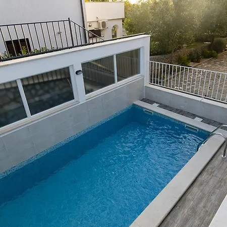 Apartment Lavanda 2 *